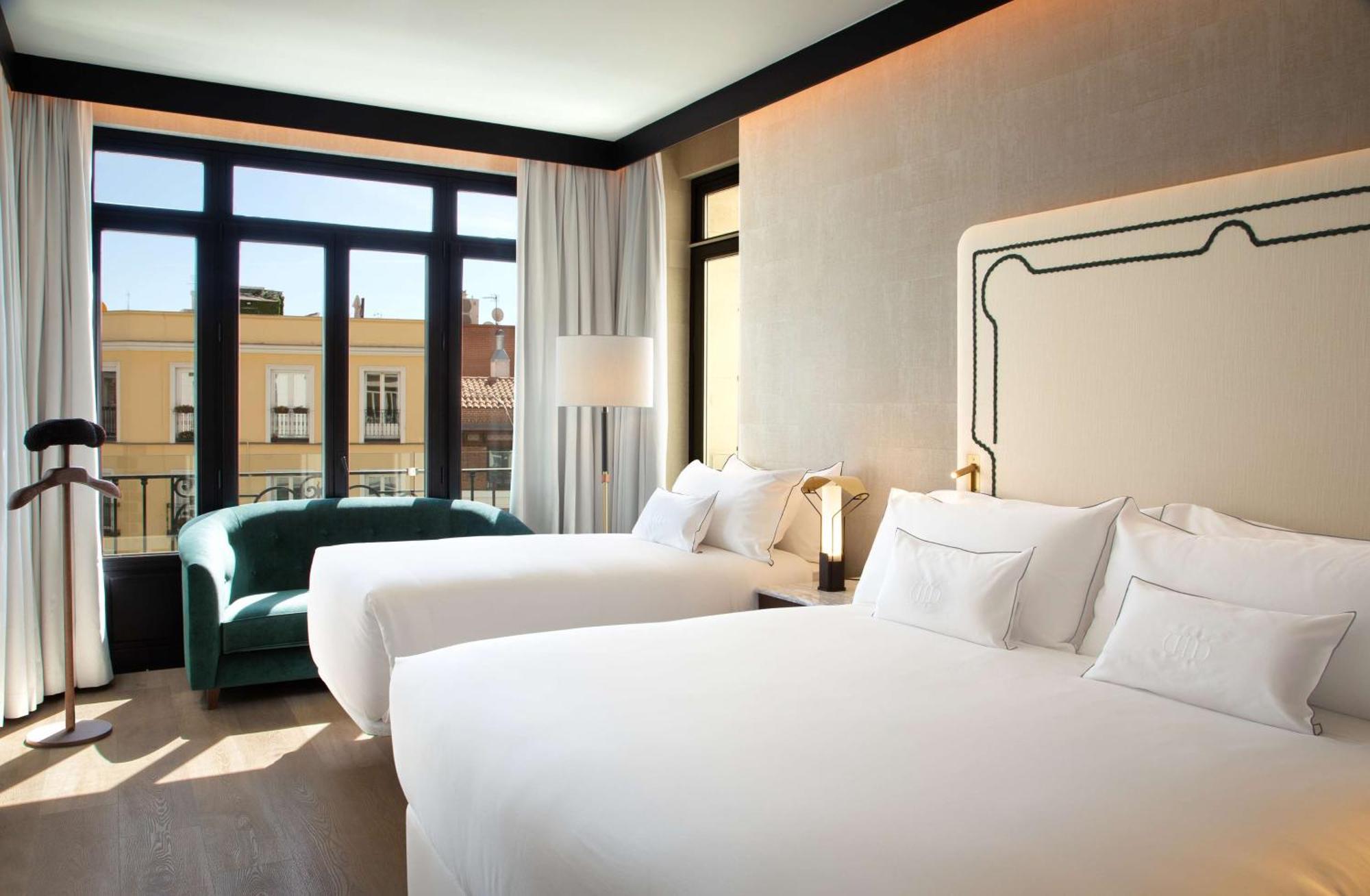 Hotel Montera Madrid, Curio Collection By Hilton Екстериор снимка