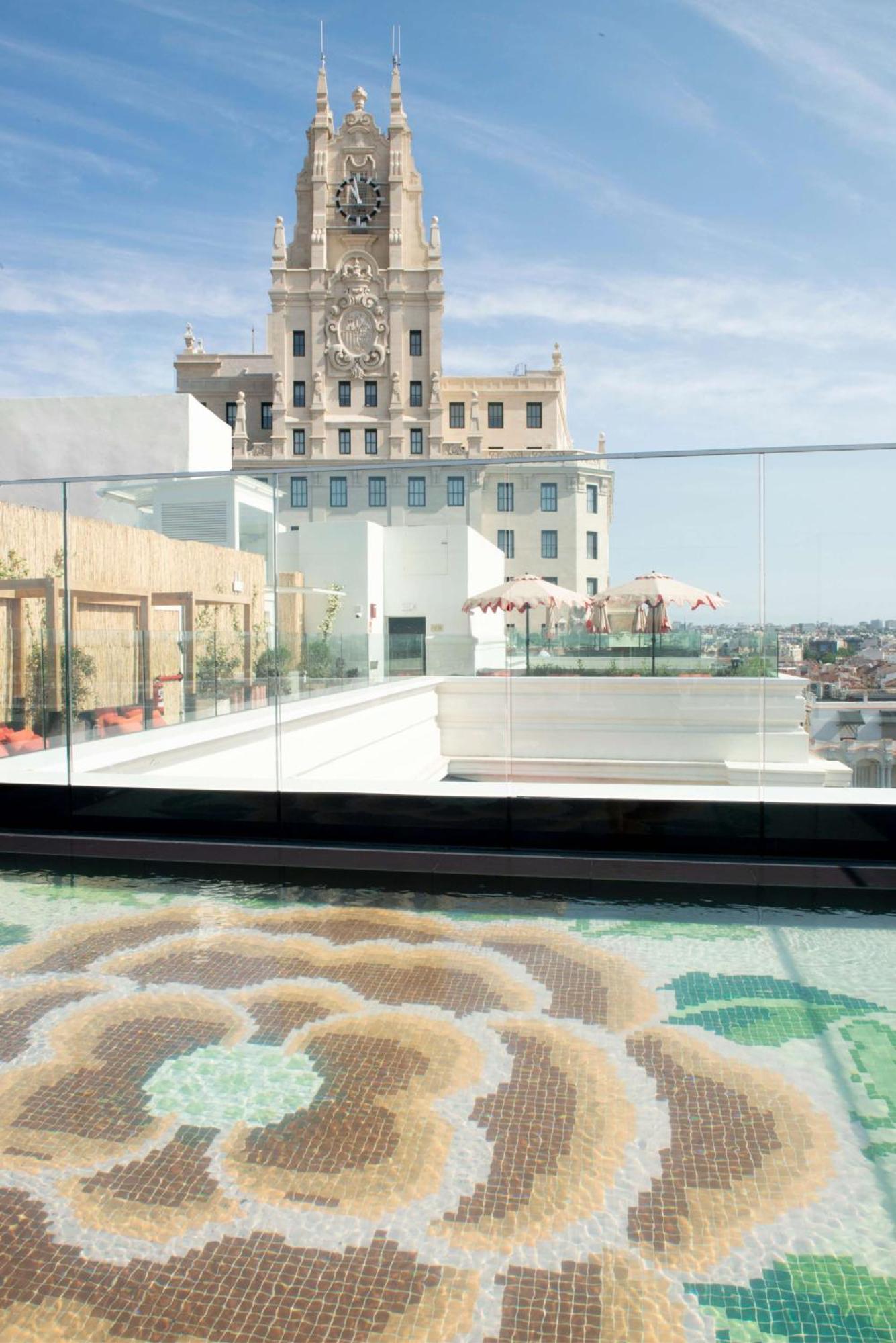Hotel Montera Madrid, Curio Collection By Hilton Екстериор снимка