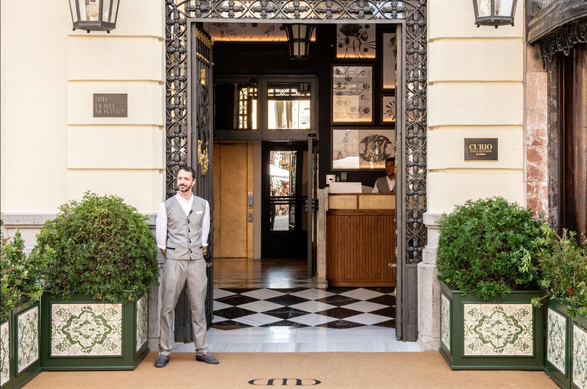 Hotel Montera Madrid, Curio Collection By Hilton Екстериор снимка