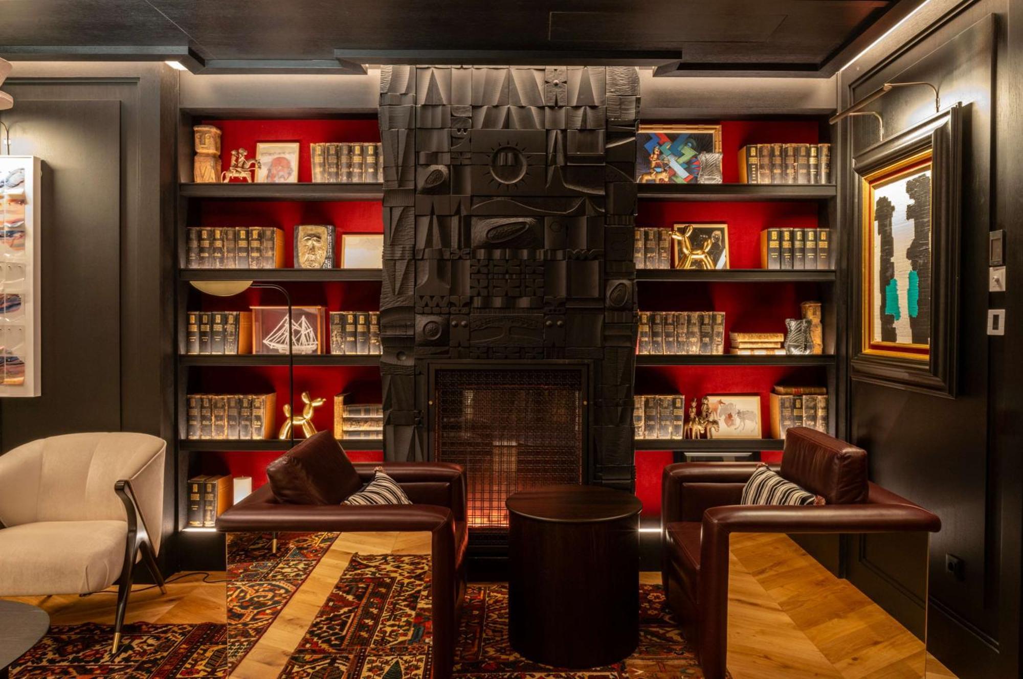 Hotel Montera Madrid, Curio Collection By Hilton Екстериор снимка